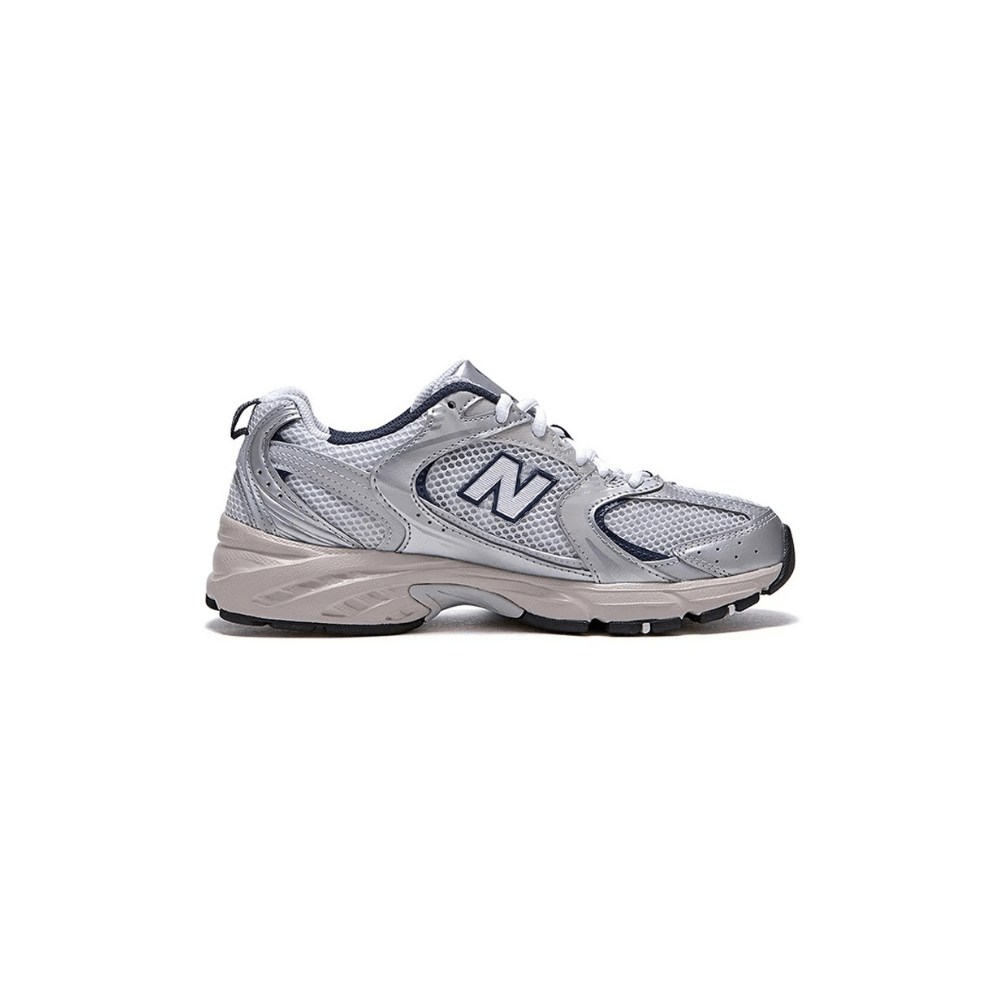 New Balance 530 – Off White/Navy