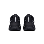 On Running Cloud 6 Triple Black
