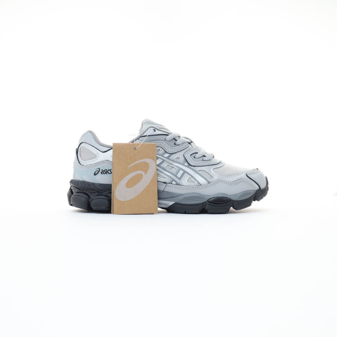 Asics Gel-NYC grey and black sneaker
