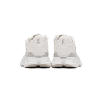 On Running Cloud X 4 AD – White/Wolf