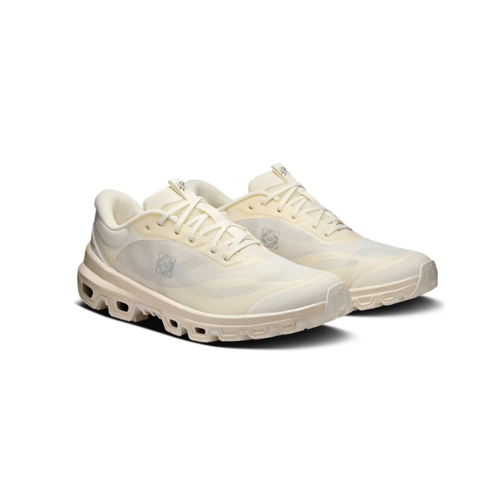 On Cloudventure Loewe 2 Eggshell