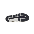 On Running THE ROGER Advantage 2 White Black