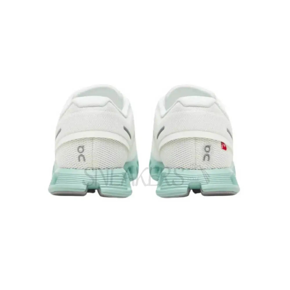 On Running Cloud 5 Undyed White
