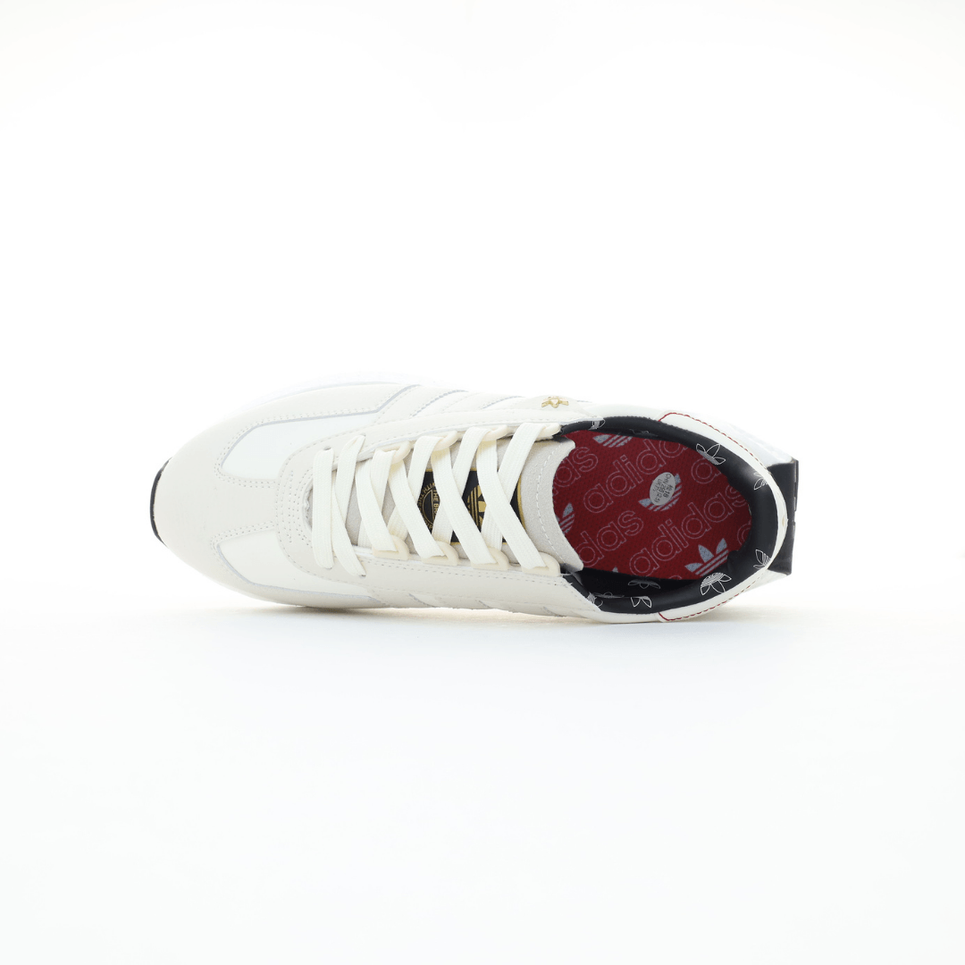 Adidas Retropy E5 sneakers off white and black