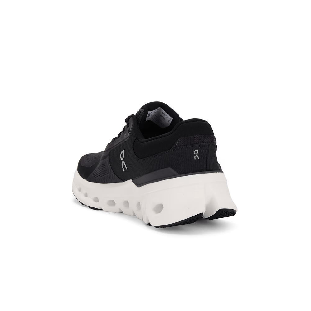 On Running Cloudrunner 2 – Black/White