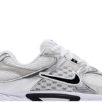 Nike V5 RNR – White/College Grey/Black