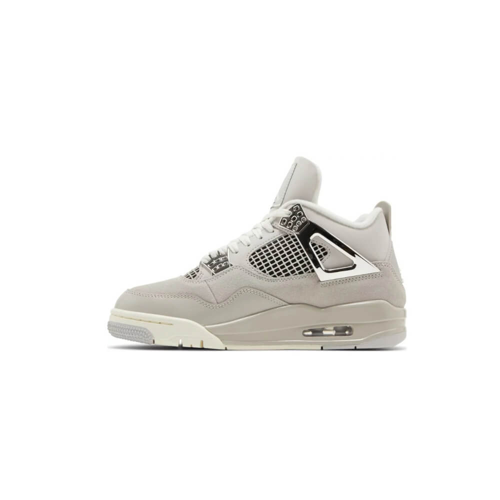 Air Jordan 4 Retro Frozen Moments