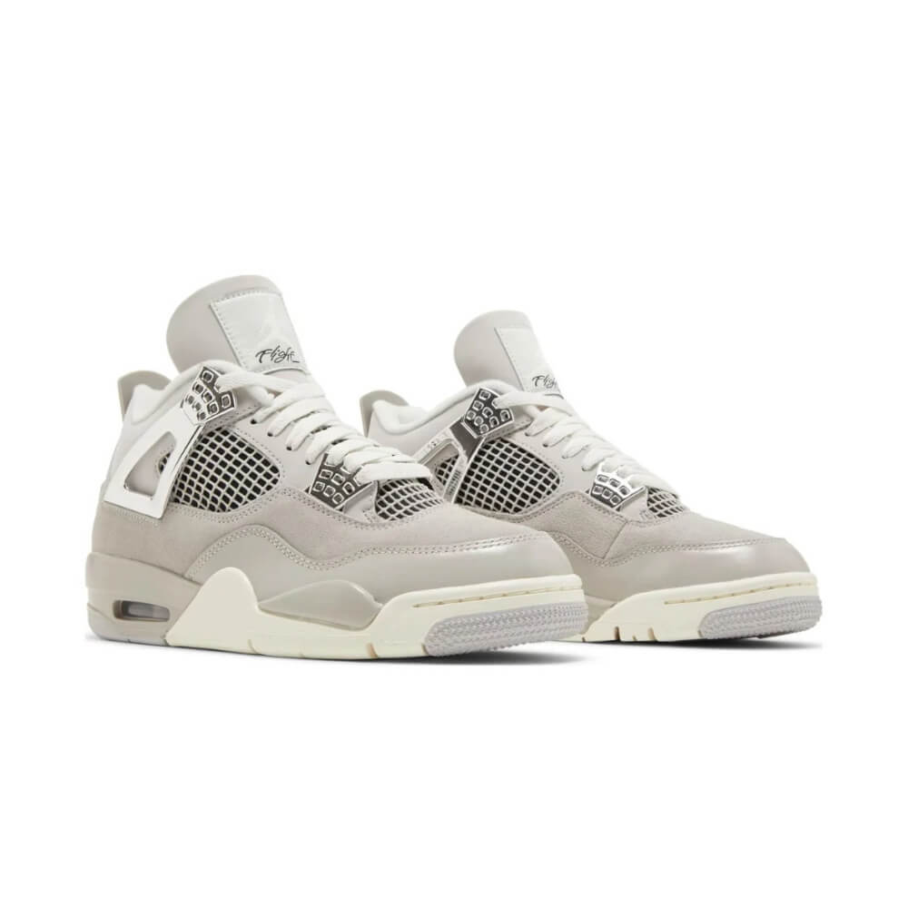 Air Jordan 4 Retro Frozen Moments