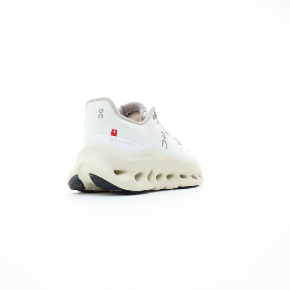 On Cloudtilt lifestyle white cream unisex