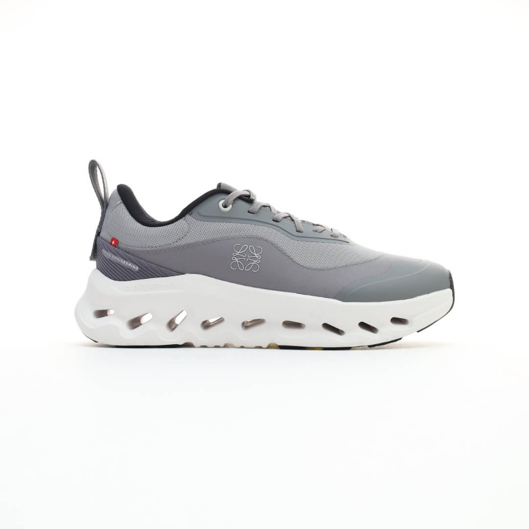 On x LOEWE Cloudventure 2 Grey White