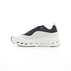 On x LOEWE Cloudventure 2 Black / White