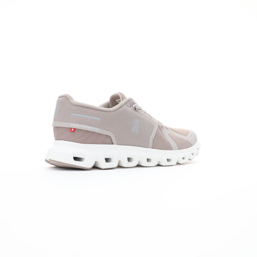 On Running Cloud 5 Pearl White