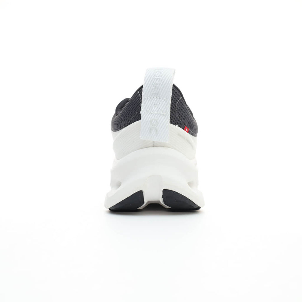 On x LOEWE Cloudventure 2 Black / White