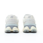 New Balance 9060 Sea Salt Light Gray
