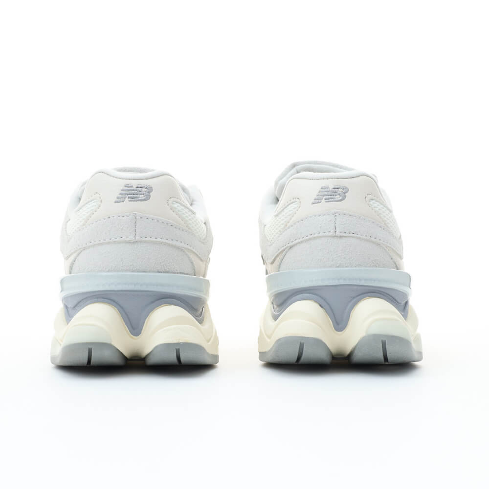 New Balance 9060 Sea Salt Light Gray
