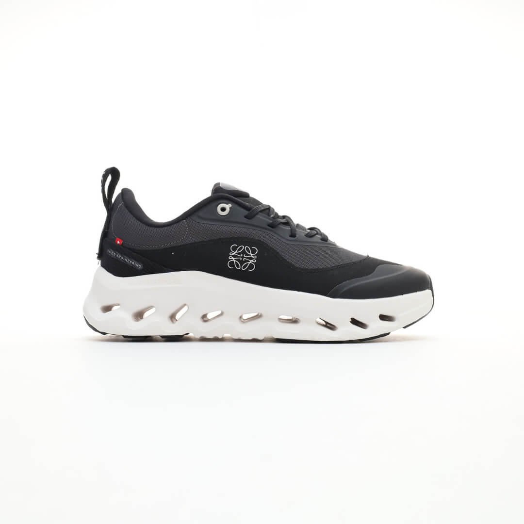On x LOEWE Cloudventure 2 Black White