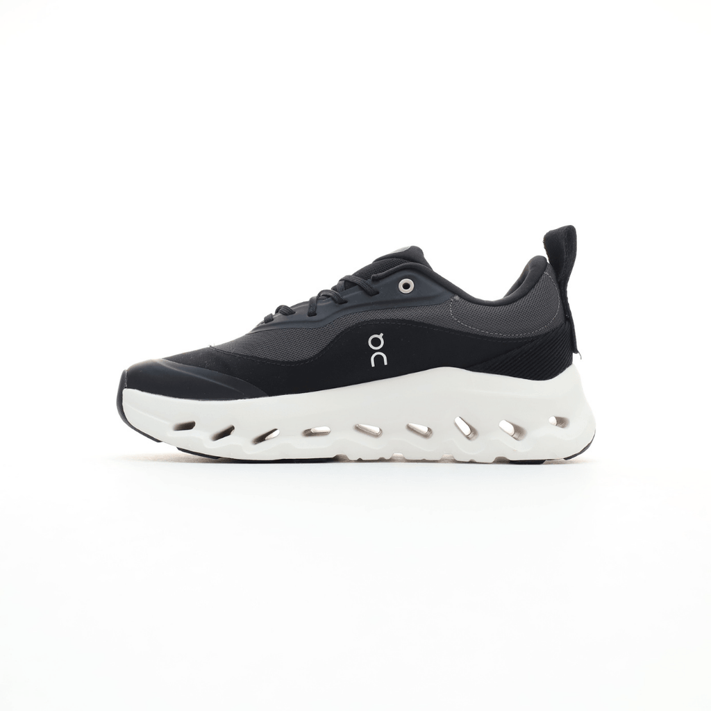 On x LOEWE Cloudventure 2 Black White