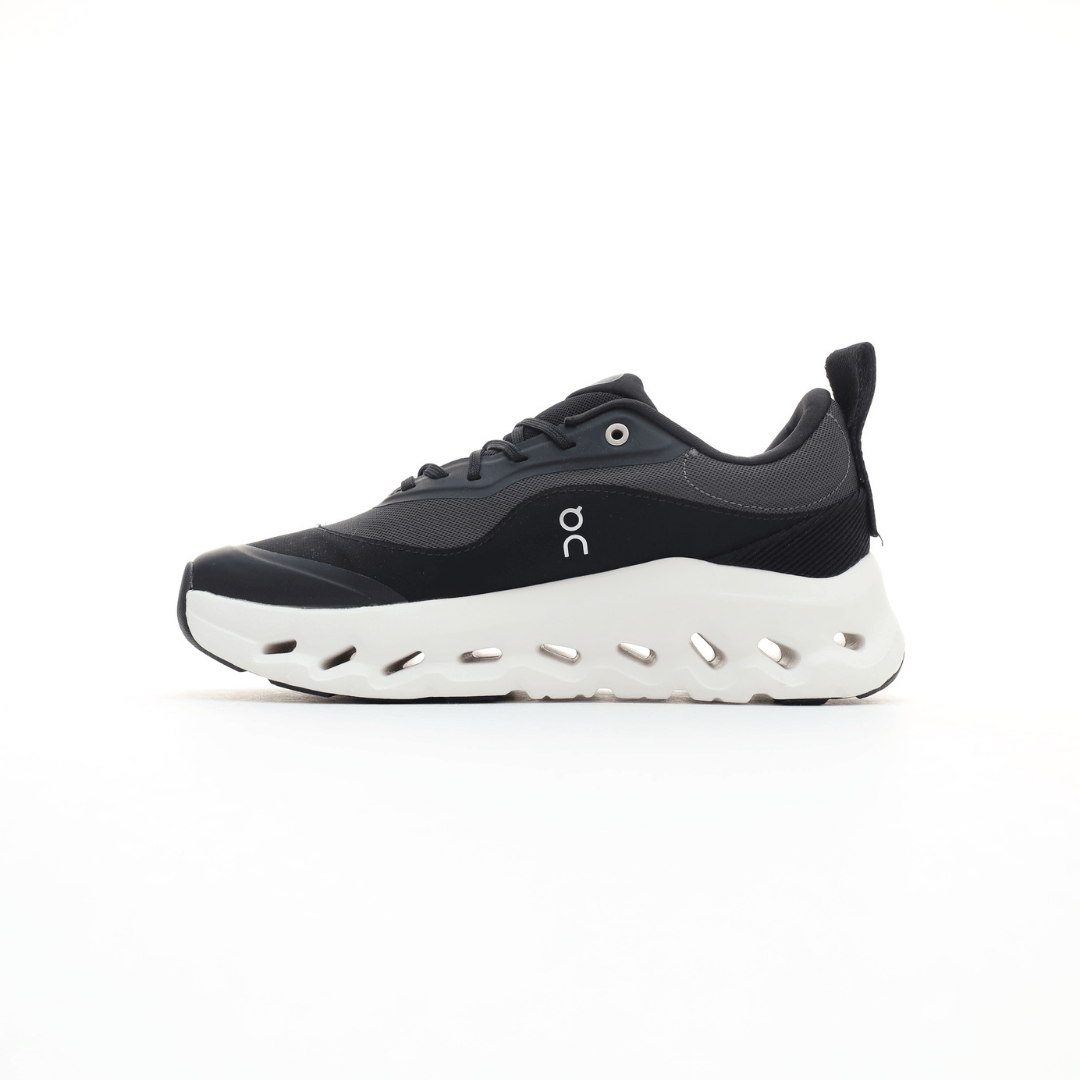 On x LOEWE Cloudventure 2 Black White