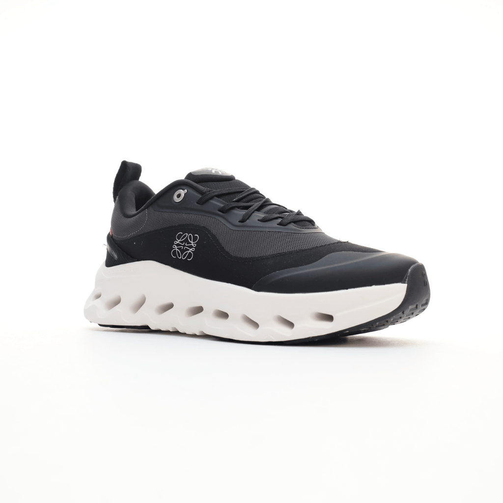 On x LOEWE Cloudventure 2 Black White