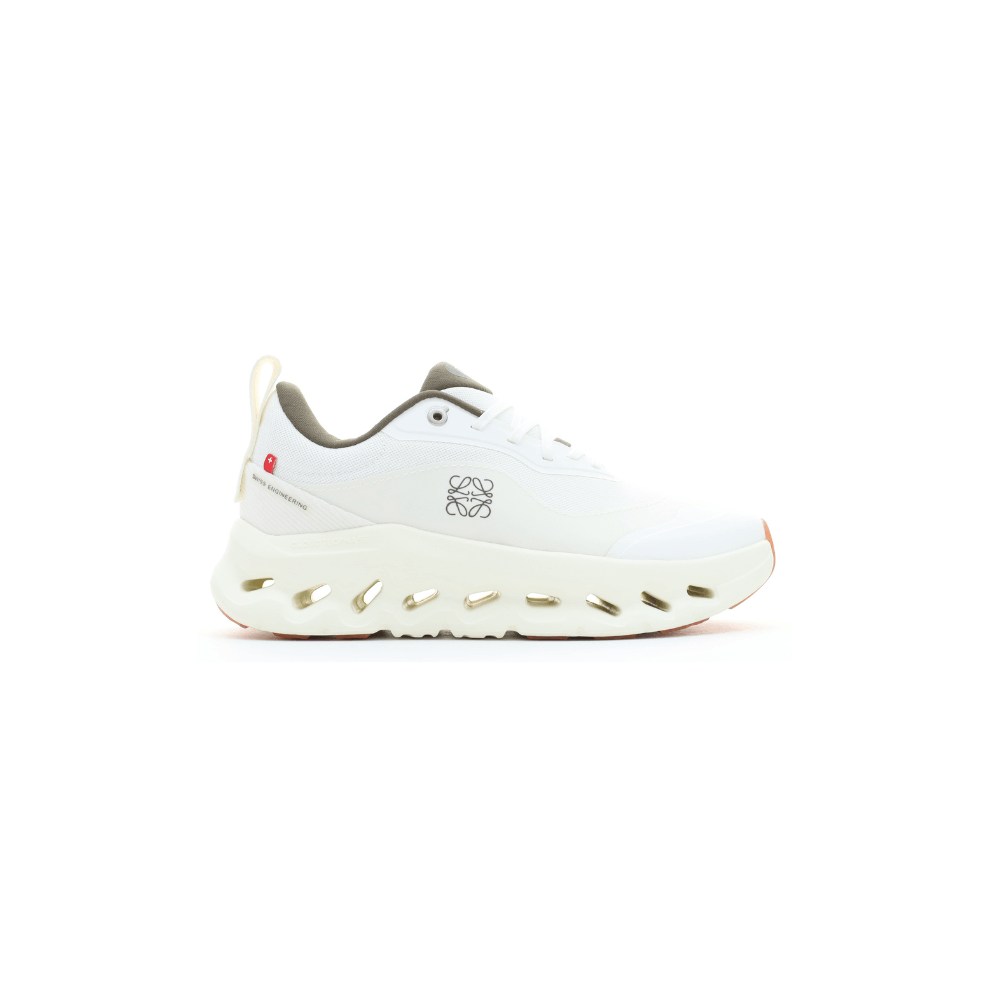On x LOEWE Cloudventure 2 White Sand