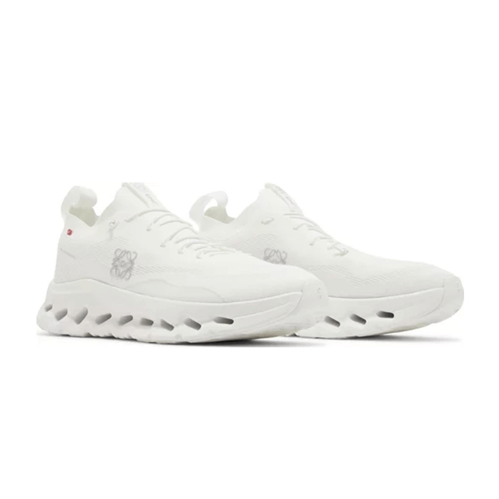 On Running Cloudtilt Loewe all white unisex